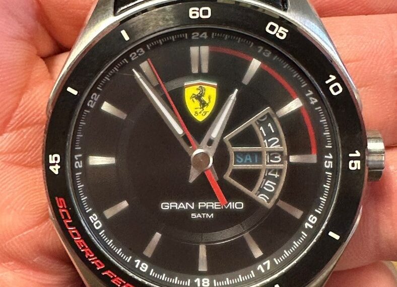 Gentleman’s Ferrari wristwatch