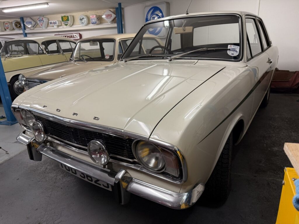 £21,000